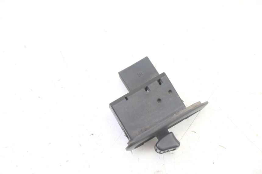 photo de TURN SIGNAL SWITCH PIAGGIO NRG POWER PUREJET 50 (2018 - 2021)