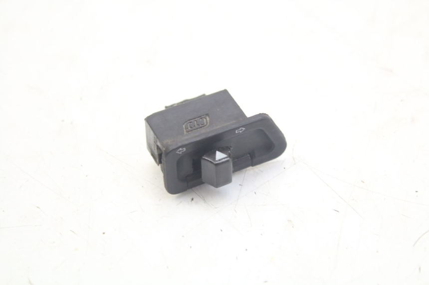 photo de TURN SIGNAL SWITCH SYM ORBIT 2 4T 50 (2018 - 2022) - Main view