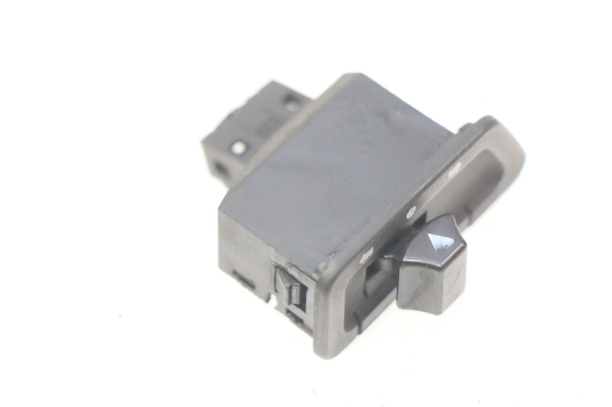 photo de TURN SIGNAL SWITCH SUZUKI SIXTEEN 125 (2008 - 2010)