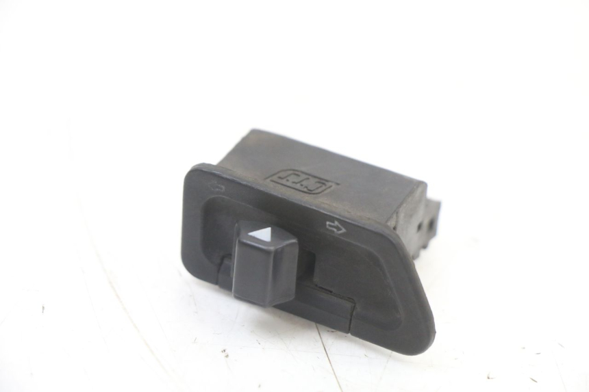 photo de TURN SIGNAL SWITCH SYM FIDDLE 3 III 125 (2014 - 2020)