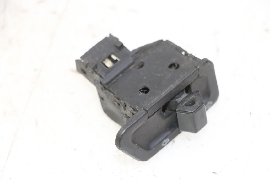 photo de TURN SIGNAL SWITCH PEUGEOT TWEET 4T 50 (2018 - 2020)