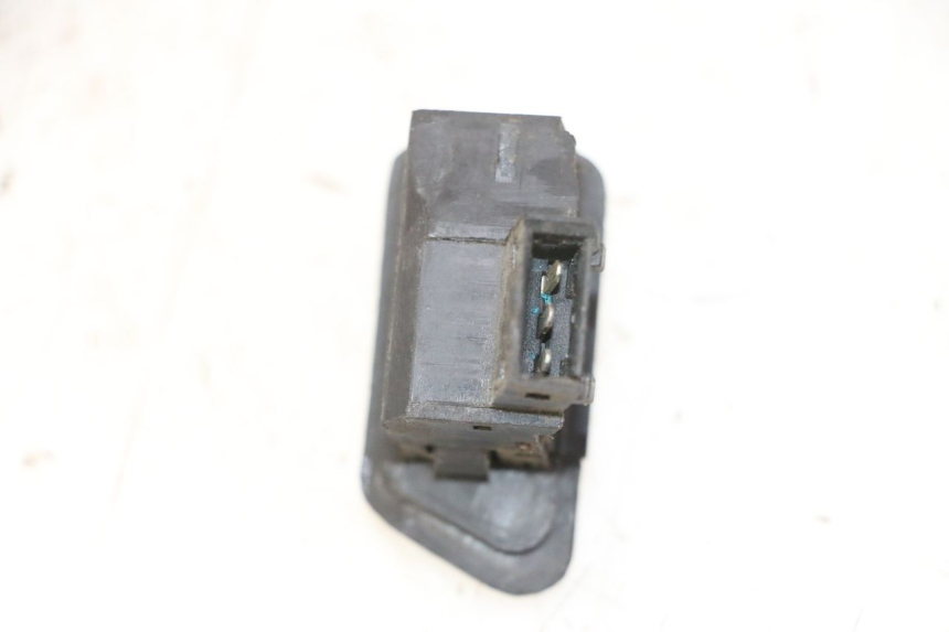 photo de TURN SIGNAL SWITCH PEUGEOT TWEET 4T 50 (2018 - 2020)