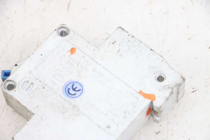 photo de SWITCH ON OFF EFUN PUSA 1 - Technical close-up