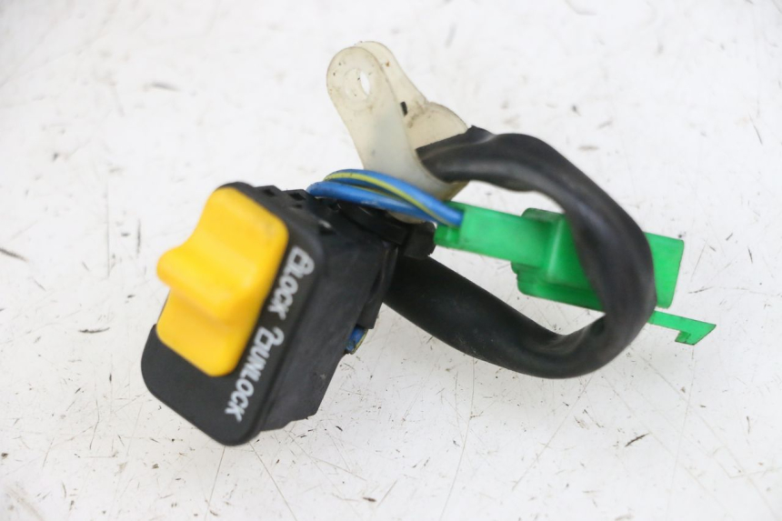 photo de SWITCH ON OFF PEUGEOT TWEET 4T 50 (2018 - 2020)