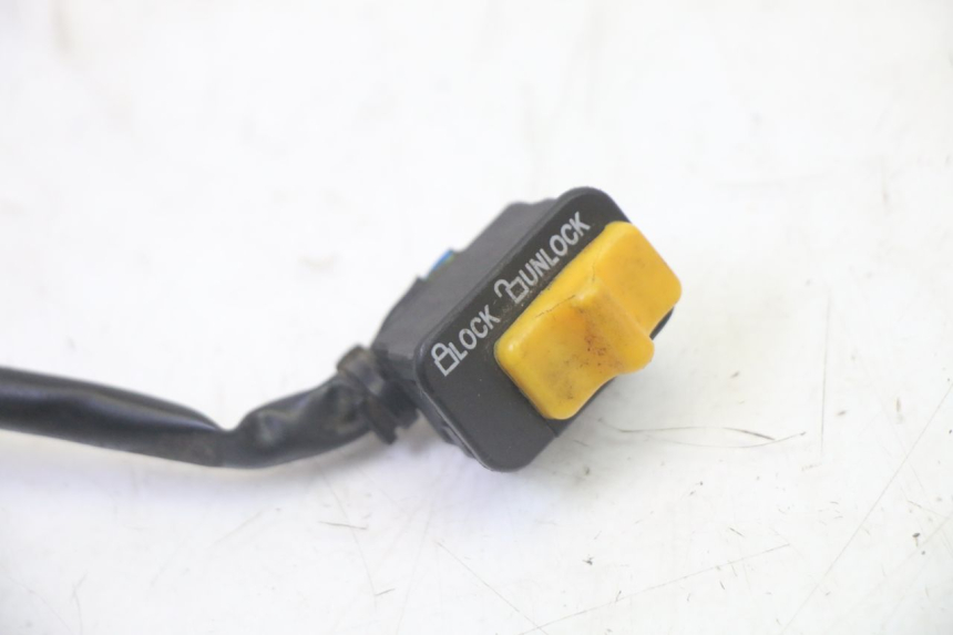 photo de SWITCH ON OFF PEUGEOT TWEET 4T 50 (2018 - 2020)