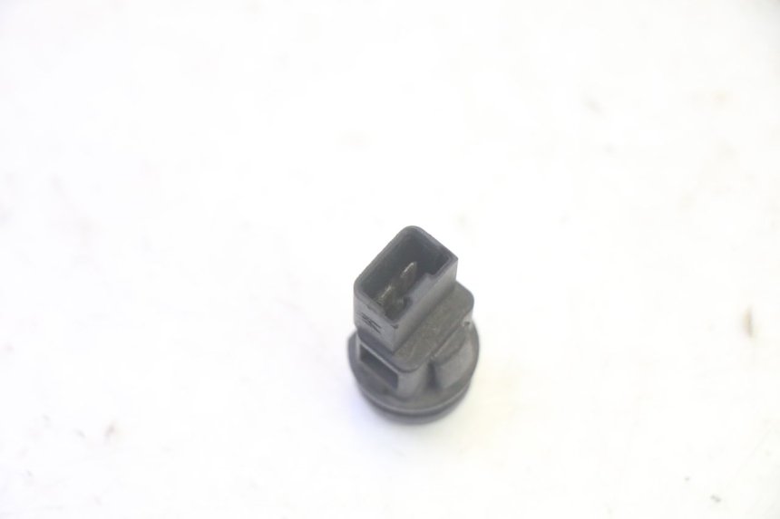 photo de STARTER SWITCH PIAGGIO FLY 4T 50 (2013 - 2017) - Alternative perspective