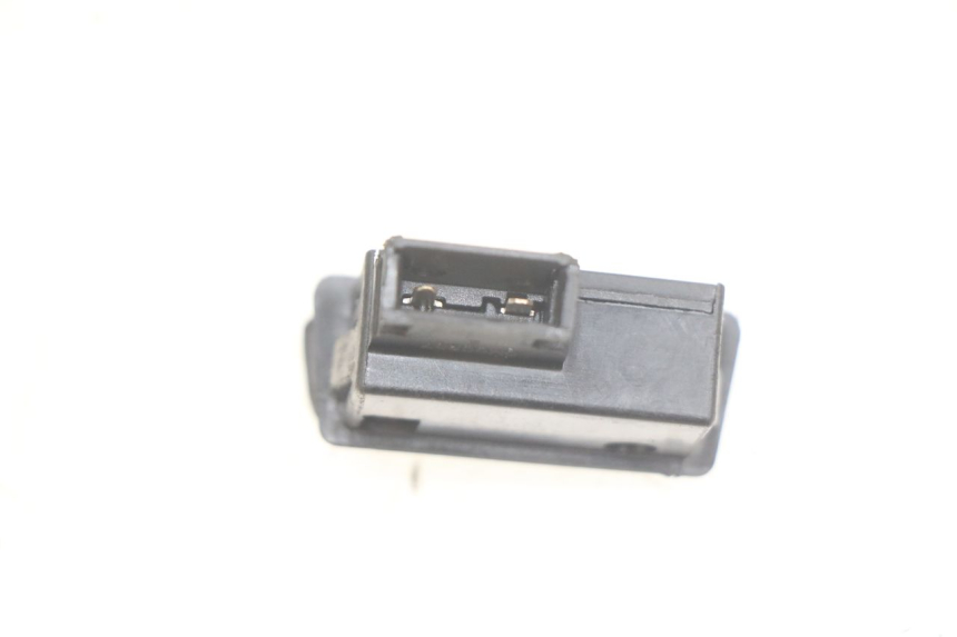 photo de STARTER SWITCH PEUGEOT TWEET 125 (2018 - 2021)