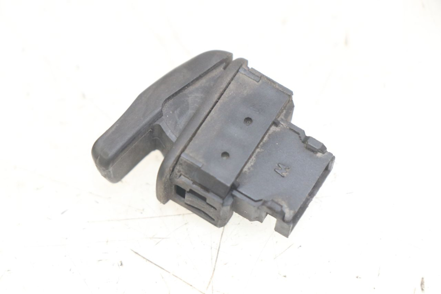 photo de STARTER SWITCH PIAGGIO VESPA LXV 125 (2006 - 2009)