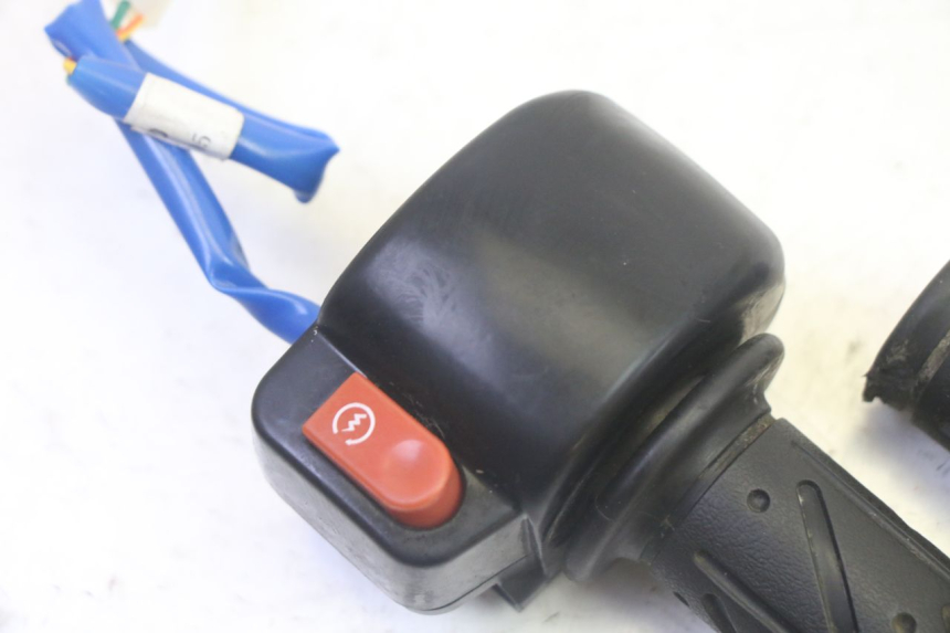 photo de RIGHT HANDLEBAR SWITCH KYMCO AGILITY 4T 50 (2018 - 2022) - Component detail