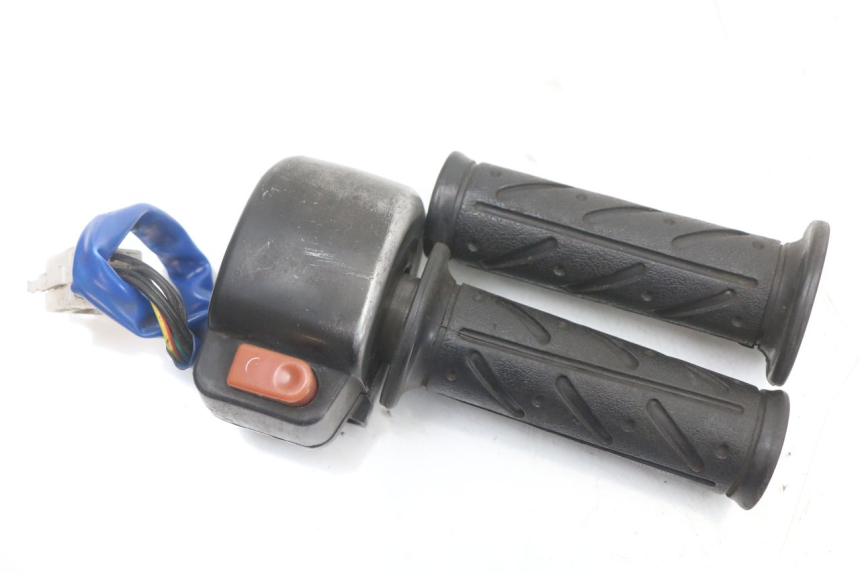 photo de RIGHT SWITCH KYMCO AGILITY CARRY 50 (2011 - 2020)