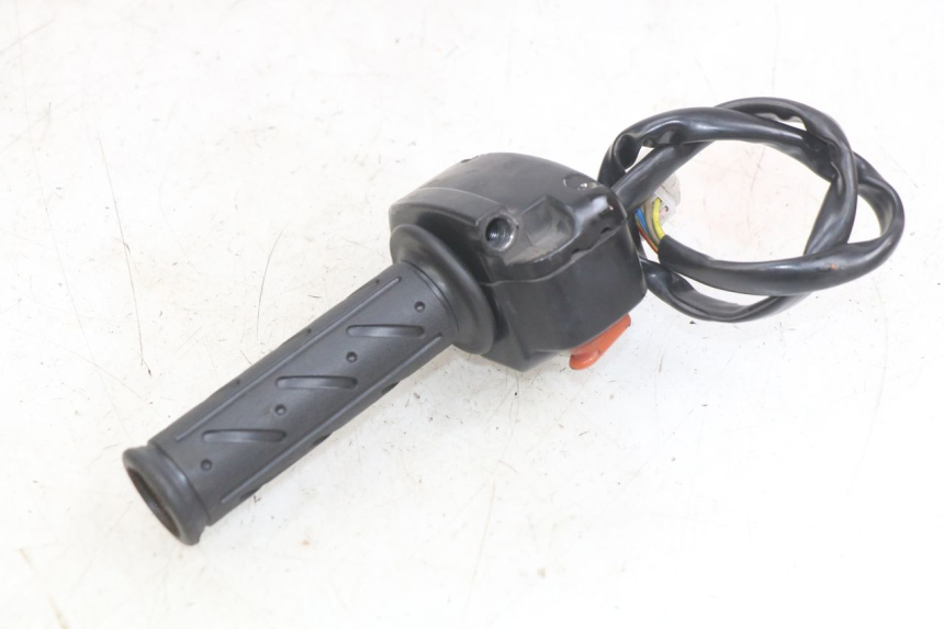 photo de RIGHT HANDLEBAR SWITCH KYMCO AGILITY NAKED RENOUVO 2T 50 (2011 - 2018)