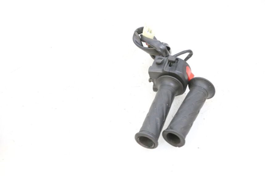 photo de RIGHT SWITCH MAG POWER BOMBERS 4T 50 (2016 - 2026) - Fixing points details