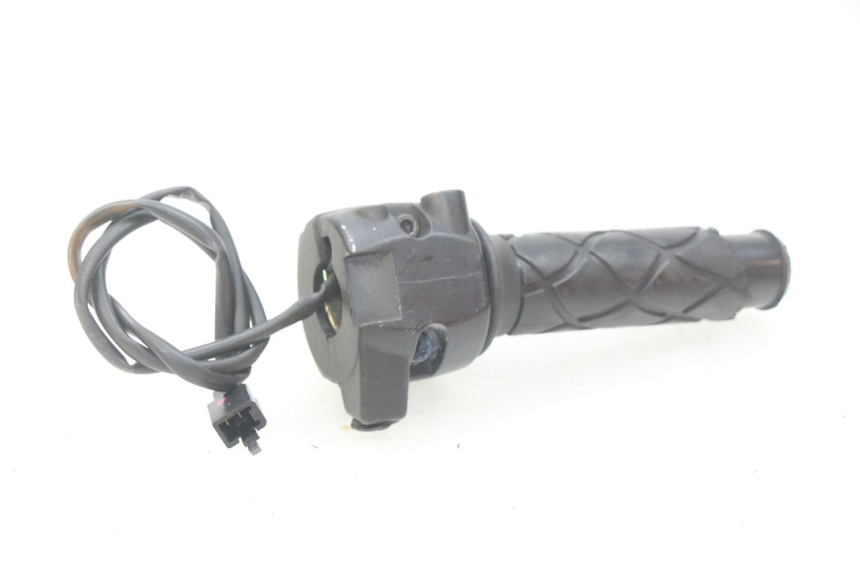 photo de RIGHT SWITCH MBK BOOSTER SPIRIT NAKED 50 (2004 - 2017)