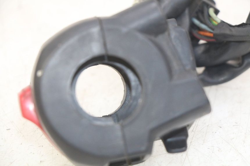 photo de RIGHT HANDLEBAR SWITCH SUZUKI BURGMAN 650 (2002 - 2004)