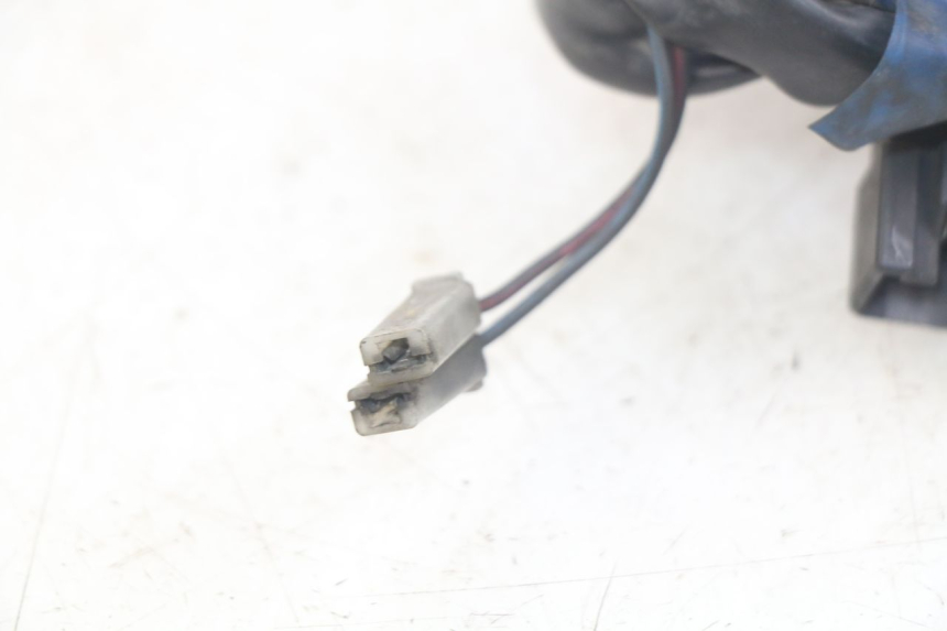 photo de RIGHT HANDLEBAR SWITCH SUZUKI BURGMAN 650 (2002 - 2004)