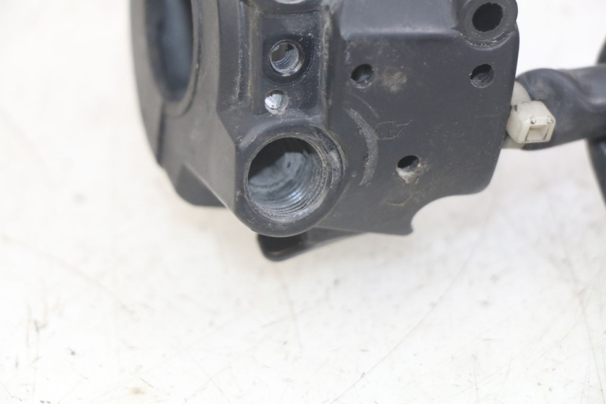 photo de RIGHT HANDLEBAR SWITCH SUZUKI BURGMAN 650 (2002 - 2004)