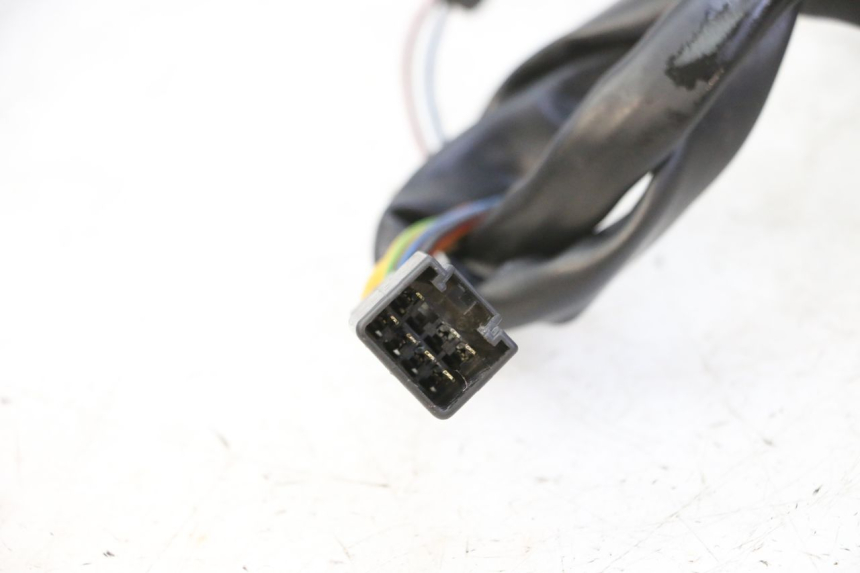 photo de RIGHT HANDLEBAR SWITCH SUZUKI BURGMAN 125 (2007 - 2014)