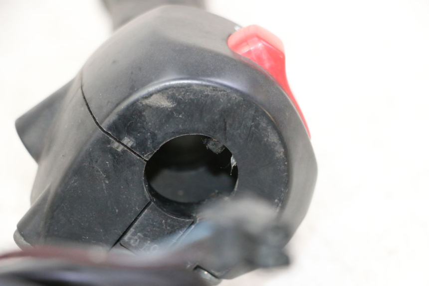 photo de RIGHT HANDLEBAR SWITCH SUZUKI BURGMAN 125 (2007 - 2014)