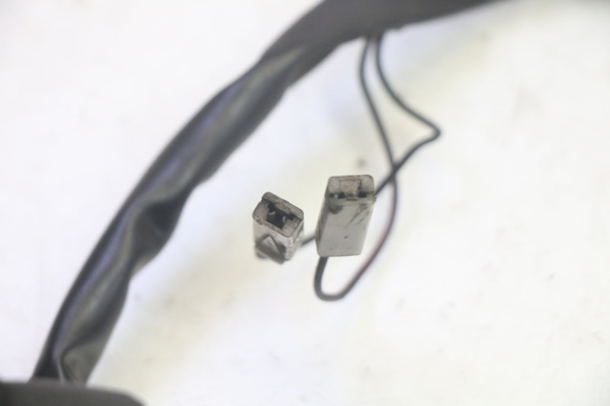 photo de RIGHT SWITCH SUZUKI BURGMAN EXECUTIVE ABS 650 (2006 - 2012) - Fixing points details