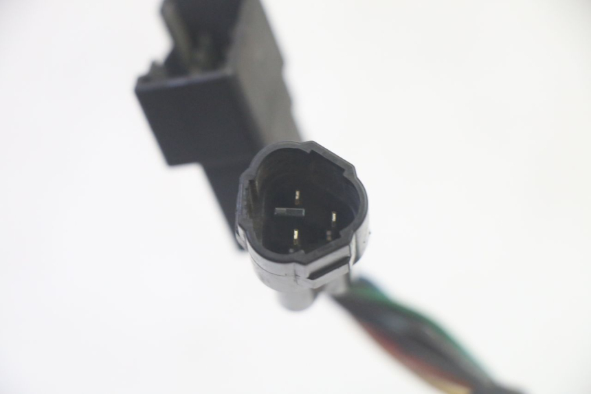 photo de RIGHT SWITCH SUZUKI BURGMAN EXECUTIVE ABS 650 (2006 - 2012) - Surface and material condition