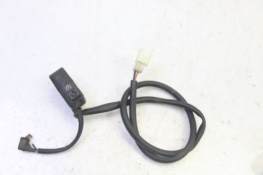 photo de RIGHT SWITCH HONDA CBF 125 (2009 - 2015)