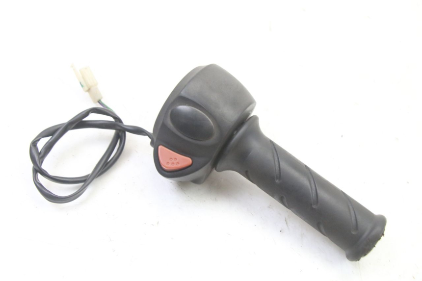 photo de RIGHT HANDLEBAR SWITCH PEUGEOT CITYSTAR 50 (2013 - 2017)