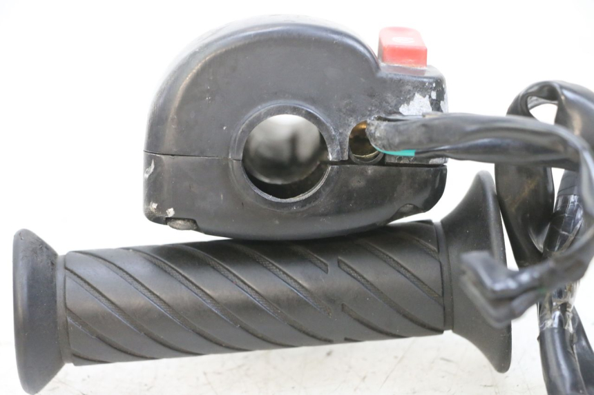 photo de RIGHT HANDLEBAR SWITCH SYM CROX 4T 50 (2016 - 2023) - Component detail