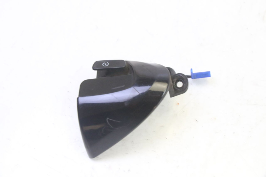 photo de RIGHT SWITCH YAMAHA CYGNUS X INJECTION 125 (2007 - 2013)