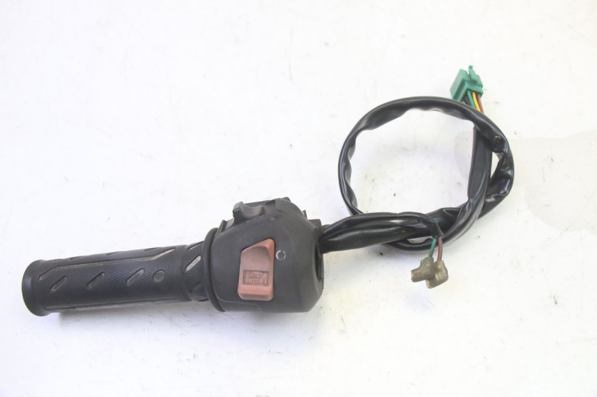 photo de RIGHT HANDLEBAR SWITCH KYMCO DINK STREET 125 (2009 - 2014)