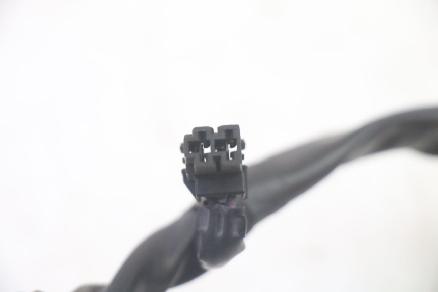 photo de RIGHT SWITCH SUZUKI DL V STROM 1000 (2002 - 2007) - Surface and material condition