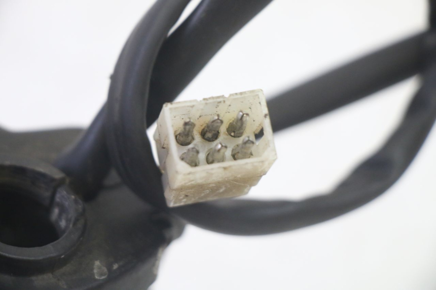 photo de RIGHT HANDLEBAR SWITCH PEUGEOT ELYSEO 125 (1999 - 2004) - Product overview