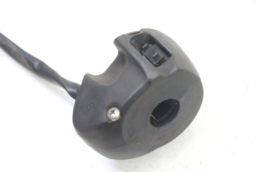 photo de RIGHT HANDLEBAR SWITCH PEUGEOT ELYSTAR 50 (2002 - 2014)