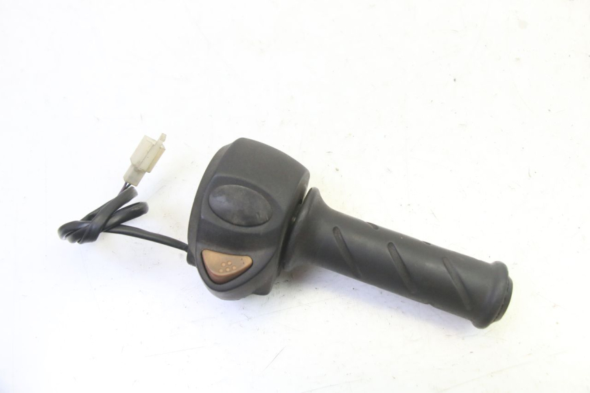 photo de RIGHT HANDLEBAR SWITCH PEUGEOT ELYSTAR 50 (2002 - 2014)