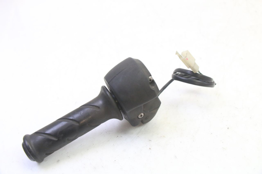 photo de RIGHT HANDLEBAR SWITCH PEUGEOT ELYSTAR 50 (2002 - 2014)