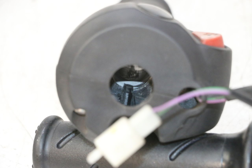 photo de RIGHT HANDLEBAR SWITCH PEUGEOT ELYSTAR 50 (2002 - 2014)