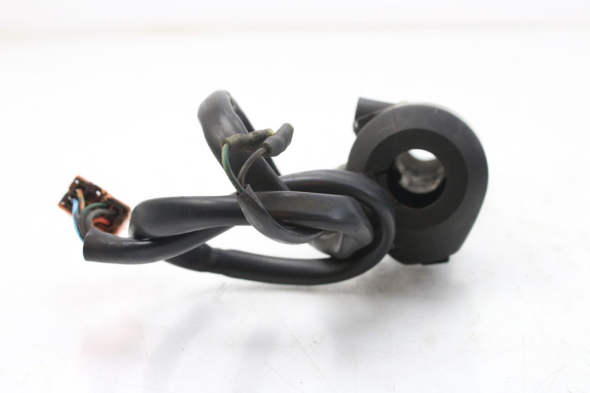 photo de RIGHT HANDLEBAR SWITCH HONDA FES S-WING SWING ABS 125 (2007 - 2015)