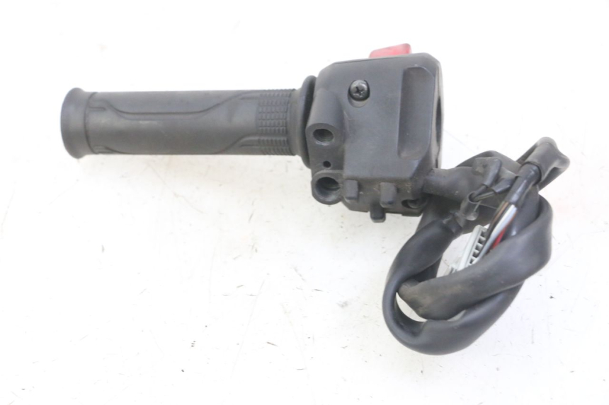 photo de RIGHT SWITCH HONDA FORZA ABS 300 (2013 - 2019)