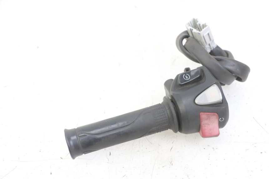 photo de RIGHT SWITCH HONDA FORZA ABS 300 (2013 - 2019)