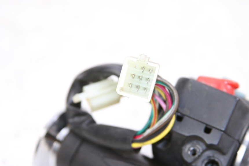 photo de RIGHT SWITCH BAOTIAN FRESH 50 (2004 - 2012)