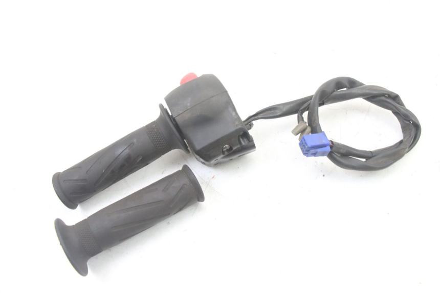 photo de RIGHT SWITCH YAMAHA FZ6 FAZER S2 600 (2007 - 2011)