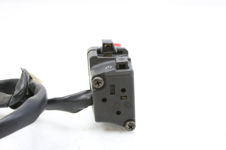 photo de RIGHT HANDLEBAR SWITCH YAMAHA FZS FAZER 600 (1998 - 2001)
