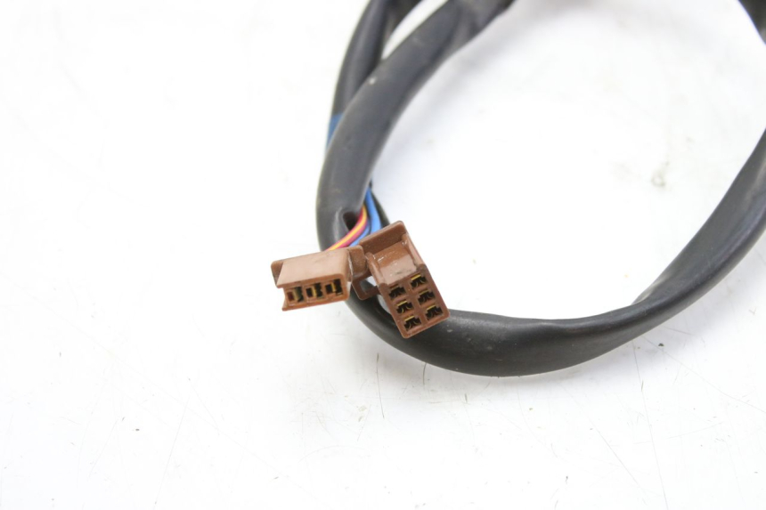 photo de RIGHT HANDLEBAR SWITCH YAMAHA FZS FAZER 600 (1998 - 2001)