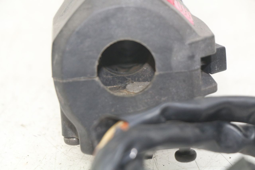 photo de RIGHT HANDLEBAR SWITCH SUZUKI GSX-F GSX  F 1100 (1988 - 1994)
