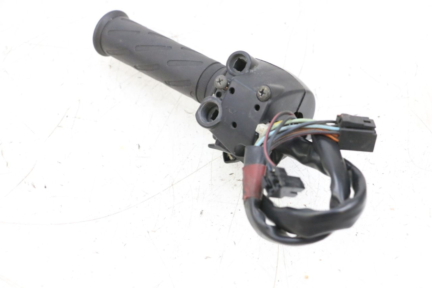 photo de RIGHT SWITCH SUZUKI GSXR GSX-R 1000 (2003 - 2004) - Product overview