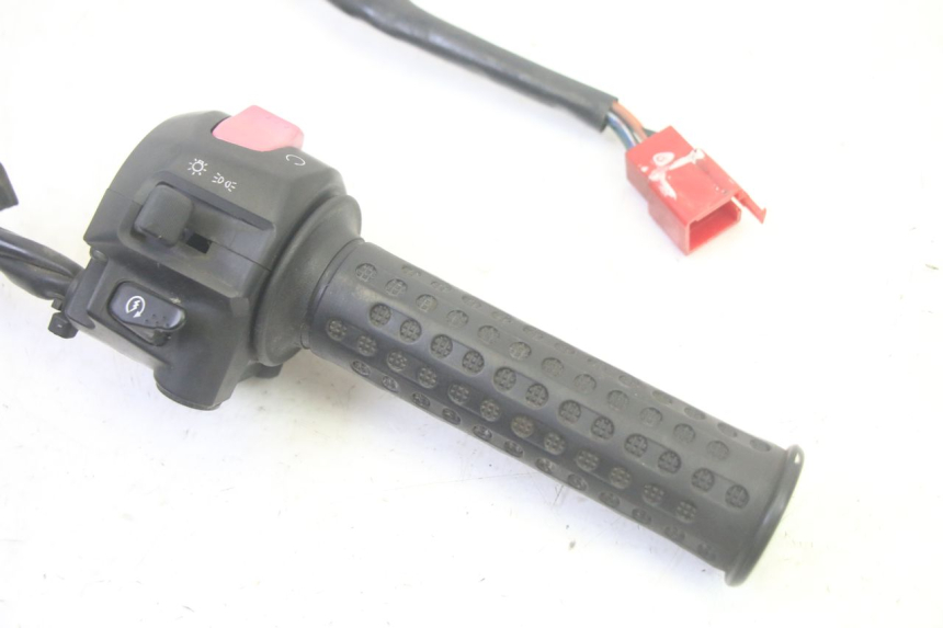 photo de RIGHT SWITCH SYM GTS EVO 125 (2009 - 2013) - Component detail
