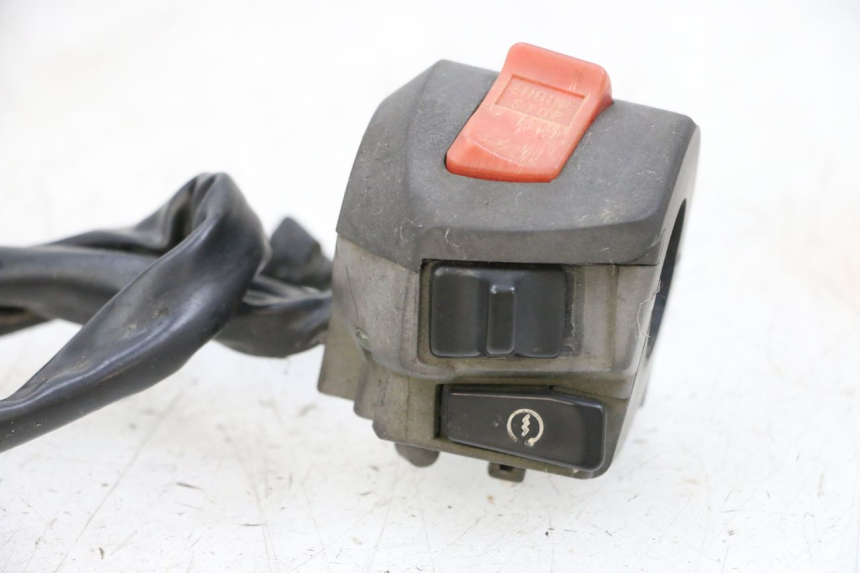 photo de RIGHT SWITCH JM MOTORS GTS 125 (2015 - 2019) - Surface and material condition