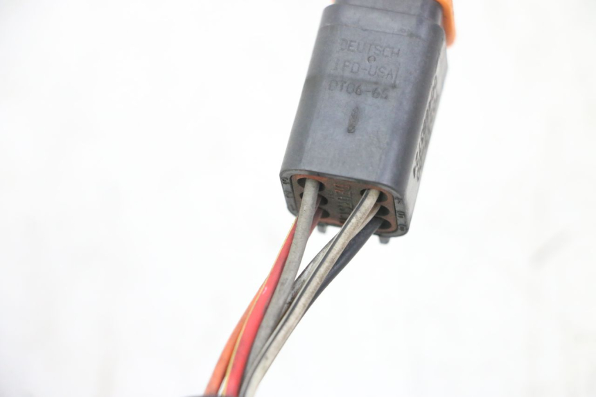 photo de RIGHT SWITCH HARLEY DAVIDSON SPORTSTER XL CUSTOM 883 (1999 - 2006)