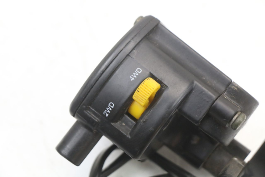 photo de RIGHT SWITCH HYTRACK HY S 4X4 410 (2013 - 2016)