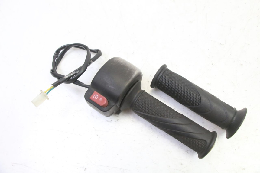 photo de RIGHT HANDLEBAR SWITCH SYM JET 14 4T 50 (2018 - 2022)