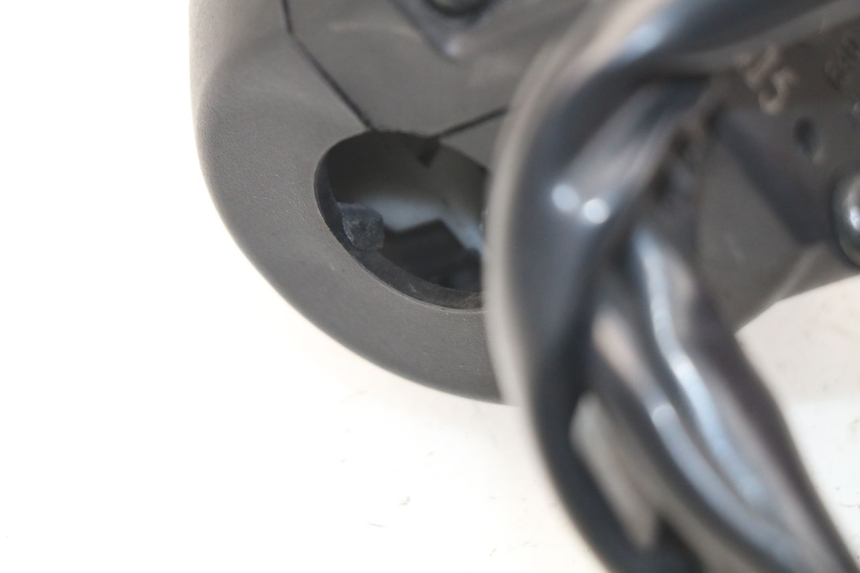 photo de RIGHT SWITCH SYM JOYMAX 250 (2013 - 2017)